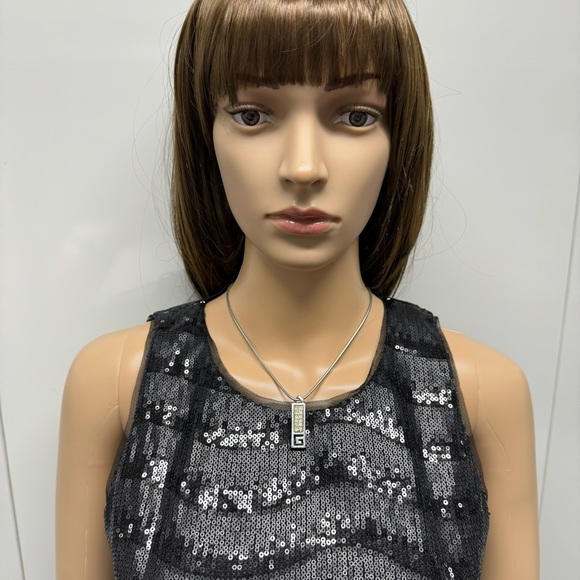 💎CRYSTAL G PENDANT NECKLACE - Picture 3 of 12